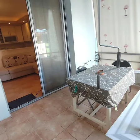Ermioni Apartament * Sarandë