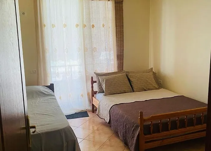 Ermioni Apartament * Sarande